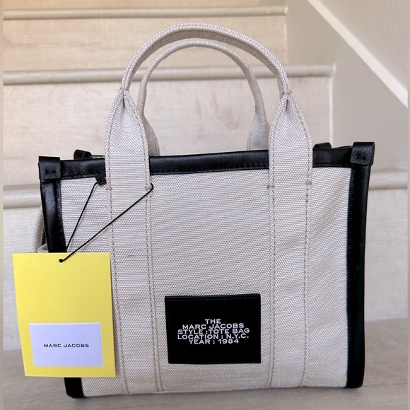 Marc Jacobs The Tote Bag - Medium - NWT - Rare - Picture 4 of 13